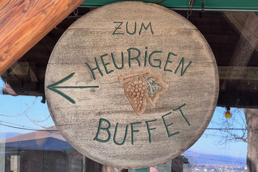 Heurigen Buffet des Gasthofs Weinbeißer in Freinberg